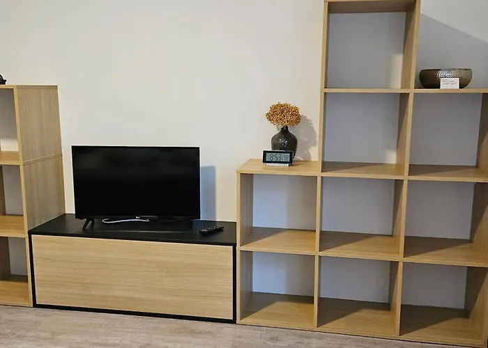 Laguna 33 * איזולה