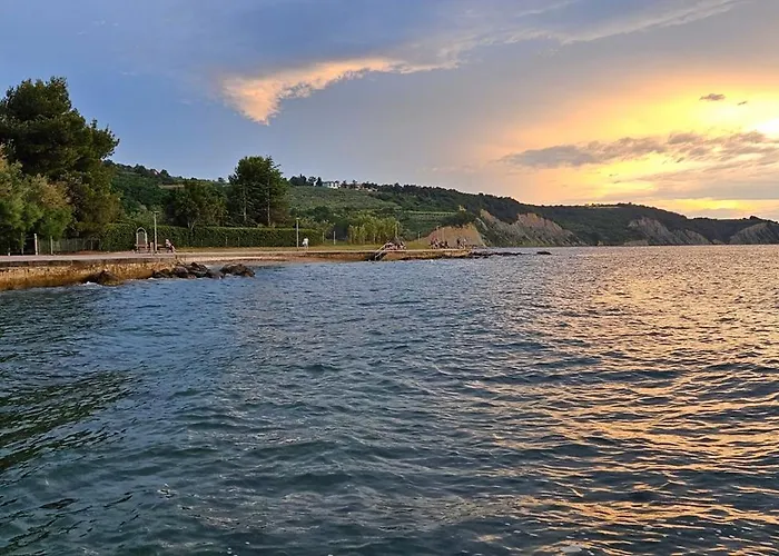 Laguna 33 איזולה