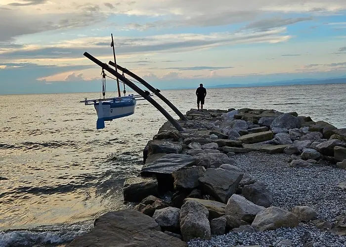 Laguna 33 * איזולה